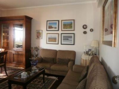 T2 nas Torres do Restelo - Lisboa