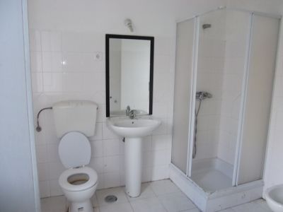 T3 , No Centro de CALDAS DA RAINHA Para Arrendar,  Renovado.   