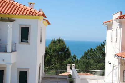                                Vivenda T4, unifamiliar na Nazaré, com vista mar