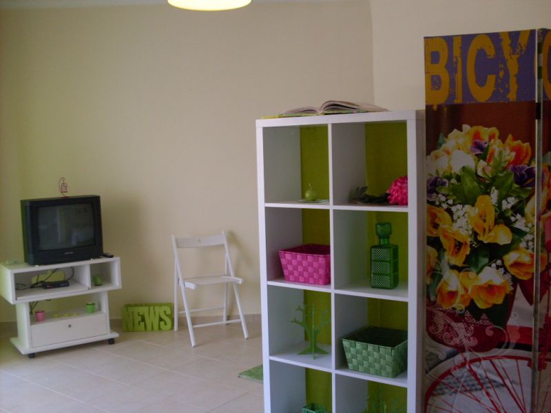 Excelente apartamento T0, com varanda, praia da rocha em Portimão.