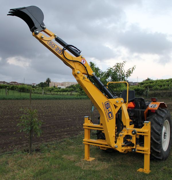 Retroescavadora 50-25