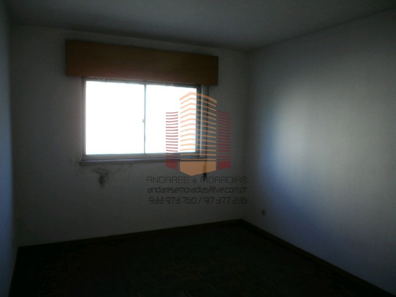 [1223F] T2 + arrumo – edifício renovado – Vila d’éste