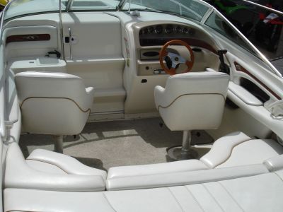 Sea Ray 230