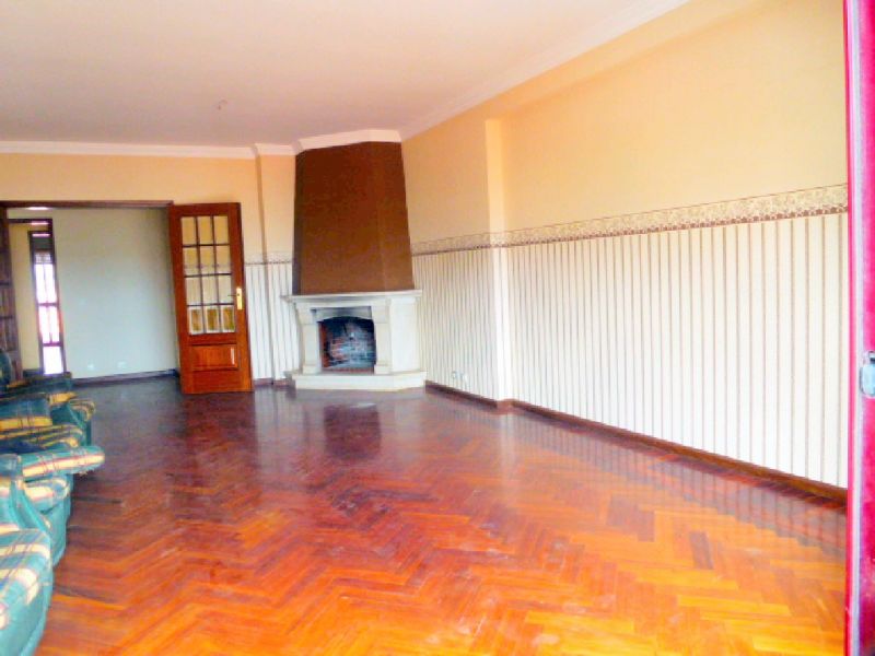 [6915] T2 ao Estádio do Canelas, prx A29- 100% Financiado