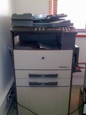 Fotocopiadora Konica Minolta Bizhub 210