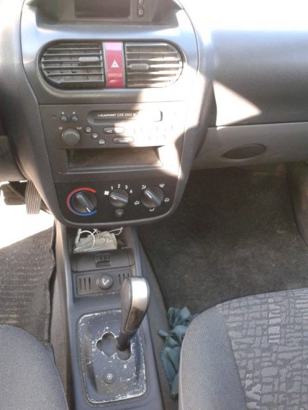 Vende-se Opel com Mudanças Automáticas