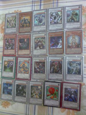 Vendo cartas yu-gi-oh todas verdadeiras