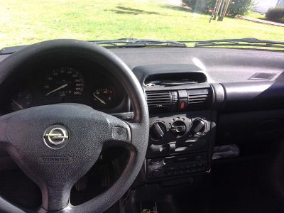 Opel Corsa B 1700euros