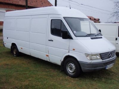 Aluga-se Carrinha com Motorista para Mudanças