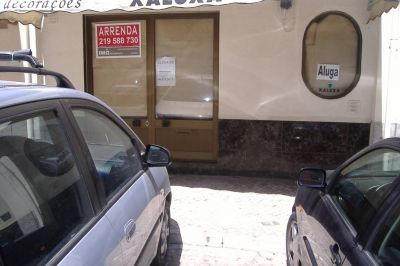Arrendo loja com 80 m2 em Alverca do Ribatejo (central)