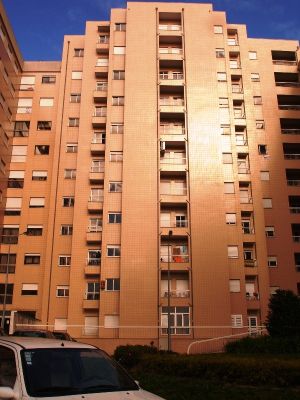 Vende-se Apartamento T2- S. Victor