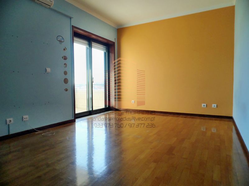 [6675] T3 próximo da praia com garagem individual para 2 viaturas.