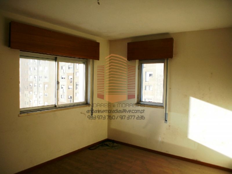 [1224F] T2 com arrumo – exterior renovado – 100% financiado