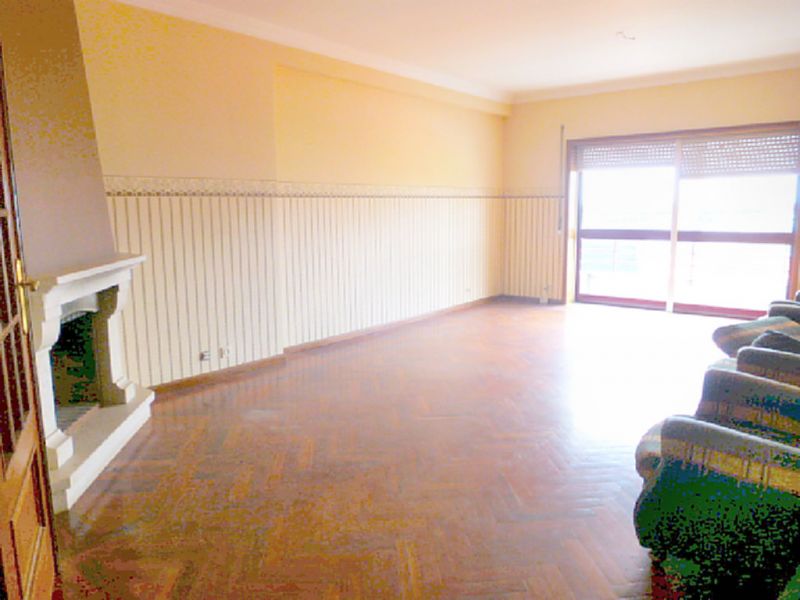 [6915] T2 ao Estádio do Canelas, prx A29- 100% Financiado