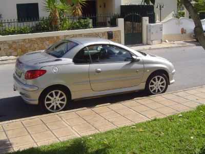 Peugeot 206 cc - Roland Garros - 1.6i - 110cv