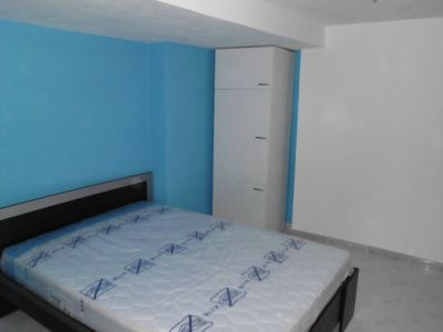 T0 r/c de moradia, todo equipado/mobilado de novo. Para Ferias.