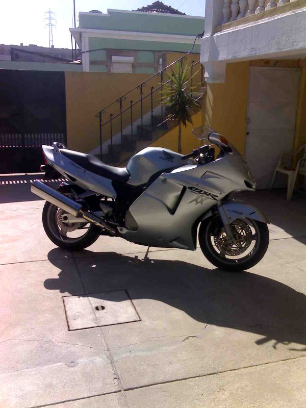 Honda CBR XX1100 Super Blackbirde 164cv. - 03