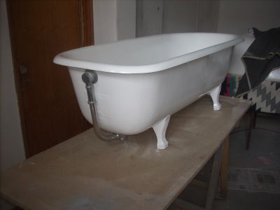 BANHEIRA ANTIGA DE PÉS