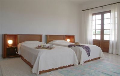 Vivenda c/ Piscina - 10 pessoas