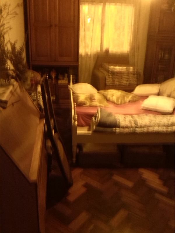 Quarto Cacem, muito bem mobilado a 5 minutos da estação