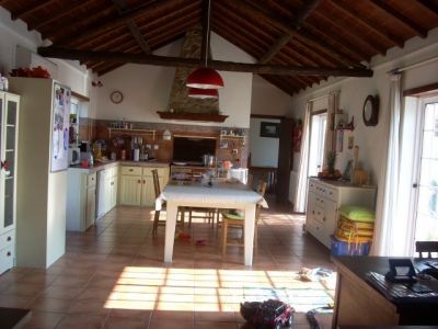 Casa de Pedra rústica com 3 quartos e aquecimento central na zona de Aljubarrota, Alcobaça 