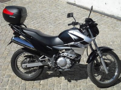 Vendo HONDA NX4 de 12/2006 com 7000km por 2750€