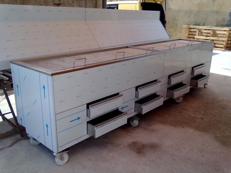 Churrasqueiras a carvão Industrial