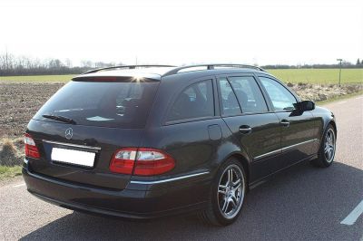 Mercedes-Benz E 220 CDI Avantgarde Station 2004 (10500 euros)
