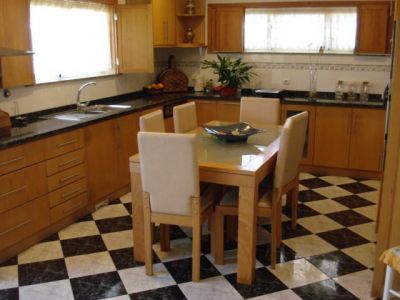 excelente moradia bifamiliar T4, Como Nova