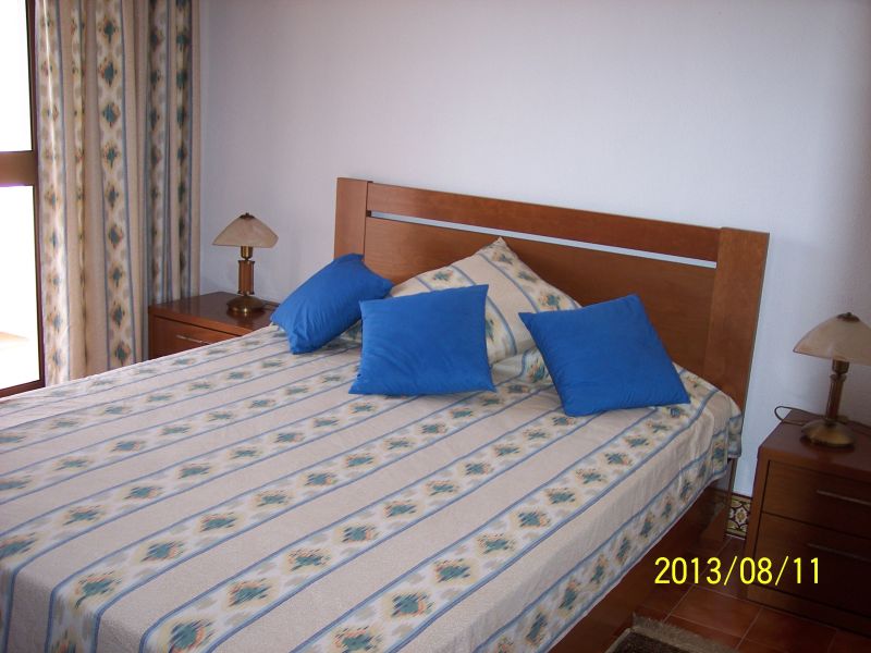 Vende t3 800 metros da praia oura albufeira