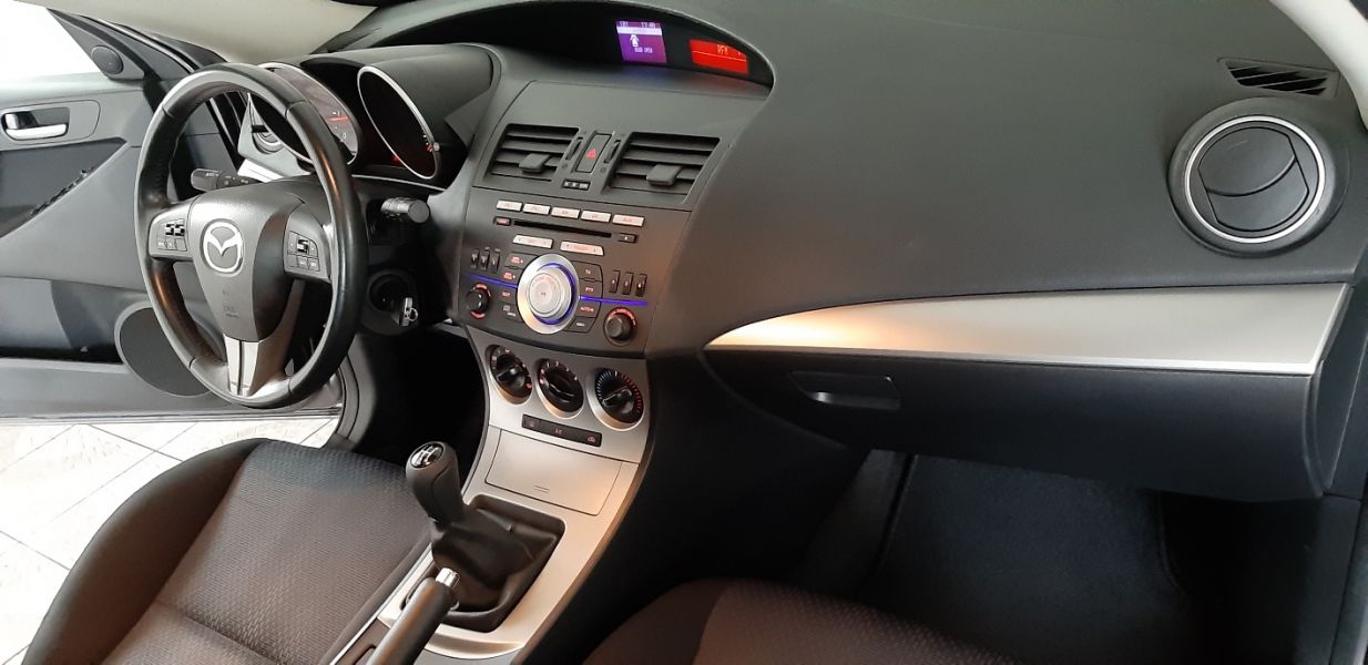 Mazda 3 MZ-CD Confort 1.6D 110 CV