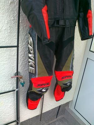 Vendo Fato Completo de Moto em Pele / Cabedal da SPYKE 