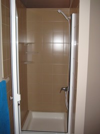 Alugo T0 mobilado com água, luz e condomínio incluído 