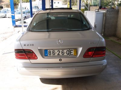 Merecedes-Benz E270 cdi Avantgarde com TV - 10500€