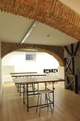 ESCOLA DE CORTE E COSTURA 