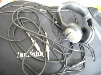 Guitarra Yamaha em óptimo estado, com estojo (preço negociável)