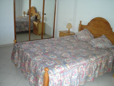 Alugo apartamento T1 c/ Garagem p/ 2 Carros - Armacão de Pêra