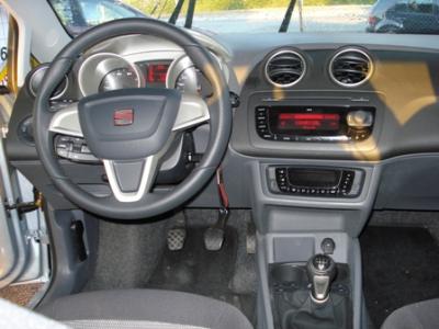 Vendo Seat Ibiza 1.4 16v 85 cv - 5 pts de 01/2009 c/5.125 kms