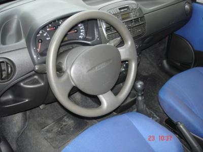 VENDO FIAT PUNTO 1.2 16V DE 2002 5 PTS C/107.000 KMS