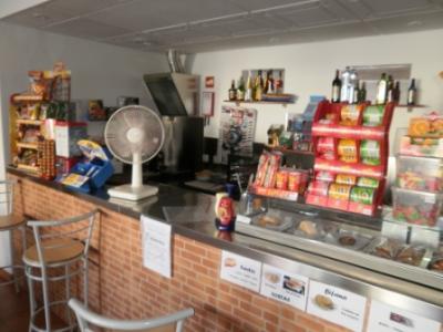 MORADIA M2 + CAFÉ NO PARCHAL 