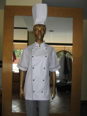 trajes academicos, fardas e uniformes