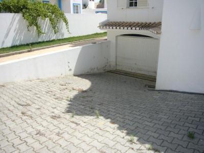 Moradia T3 com garagem com óptimo preço!! €315.000