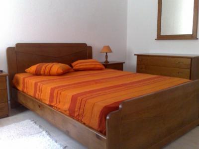 ALUGO T1 C GARAGEM, PISCINA, COURT TÉNIS 