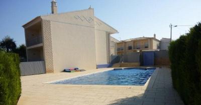 Óptimo T1 Novo em condominio fechado c/ piscina