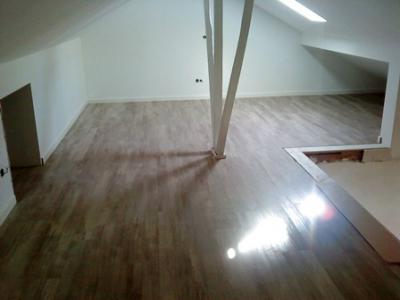 Nuno colocador de soalhos