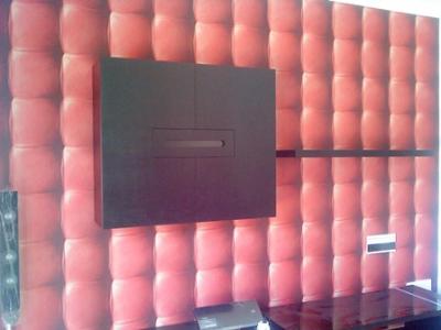 Nuno aplicador de papel de parede