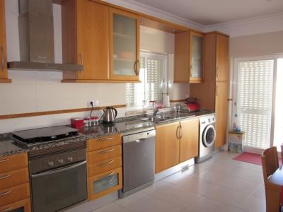 Excelente moradia em excelente localização