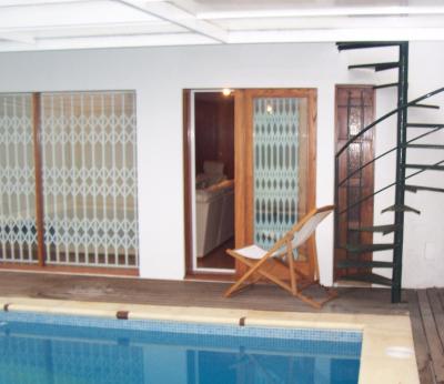 Grande Oportunidade! Moradia T5+1 c/ piscina na praia de Miramar