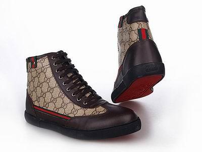 Marca homens e sapatas das mulheres, Armani, LV, d &amp; g, prada, dc 