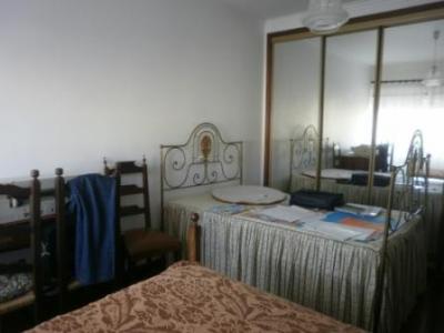 T3 com garagem e arrecadação na Ajuda(1998) - Lisboa